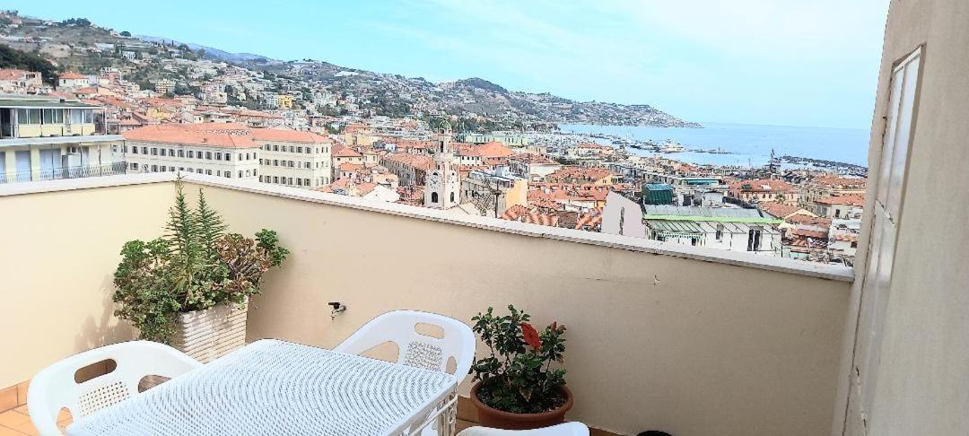 Апартаменти Dimora Bellavista,Garage Privato,Due Piani Санремо Екстер'єр фото